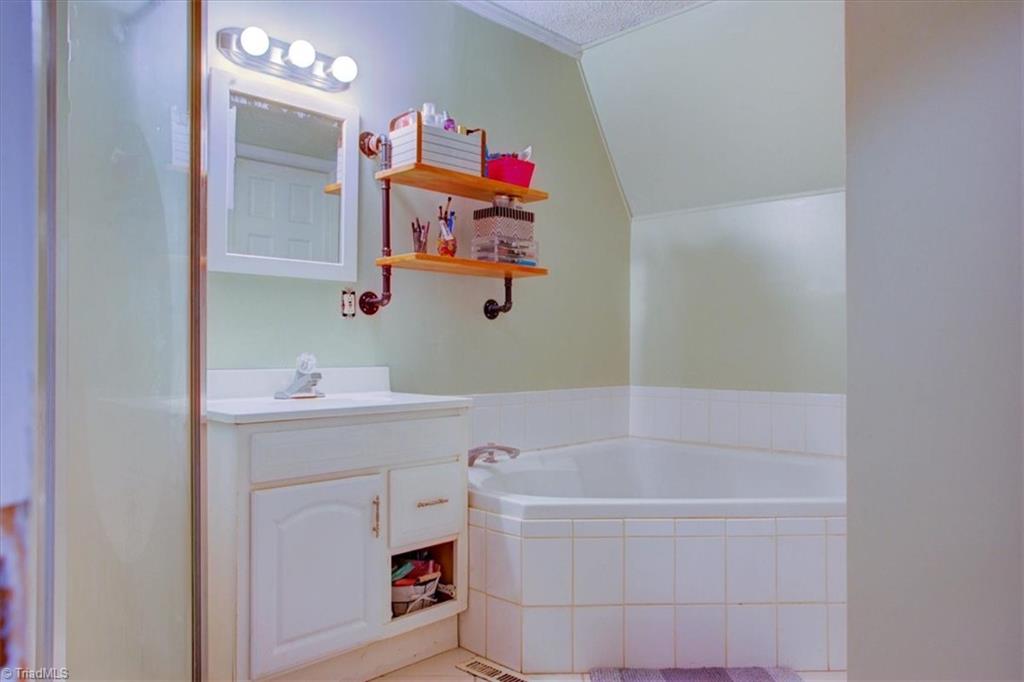 2746 Pleasant Ridge Road Summerfield, NC 27358 - Photo 12 of 36
