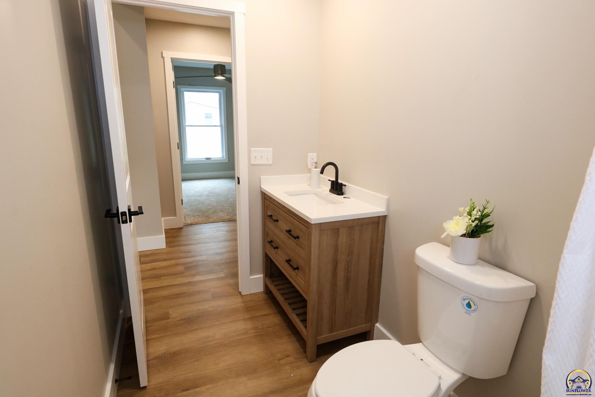 702 South 8th Street Burlington, KS 66839 - Photo 27 of 62