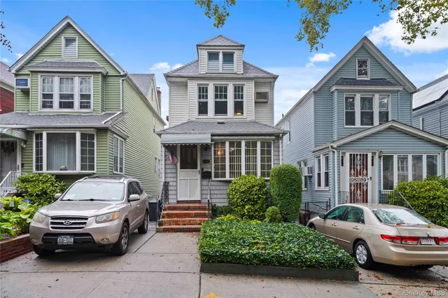 $743,000 | 78-24 64th Lane | Glendale