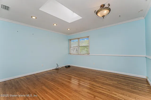 $1,285,000 | 284 Todt Hill Road | Todt Hill