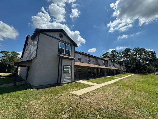 $164,899 | 5802 Twisted Pine Court, Unit D, Houston, TX 77039