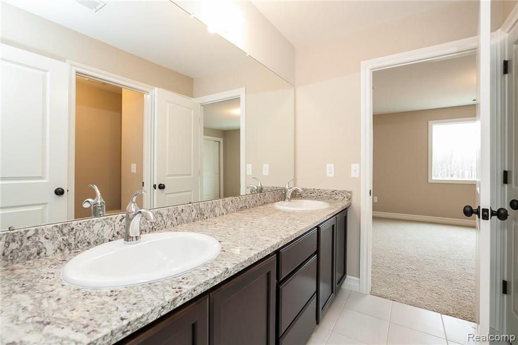 1154 Pembroke Drive Rochester Hills, MI 48307 - Photo 39 of 49