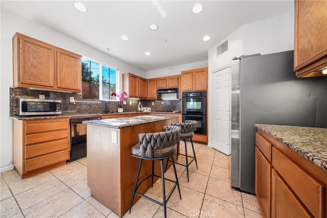 $880,000 | 15187 Hawk Street, Fontana, CA 92336