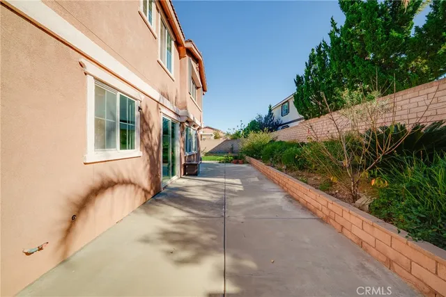 $880,000 | 15187 Hawk Street, Fontana, CA 92336