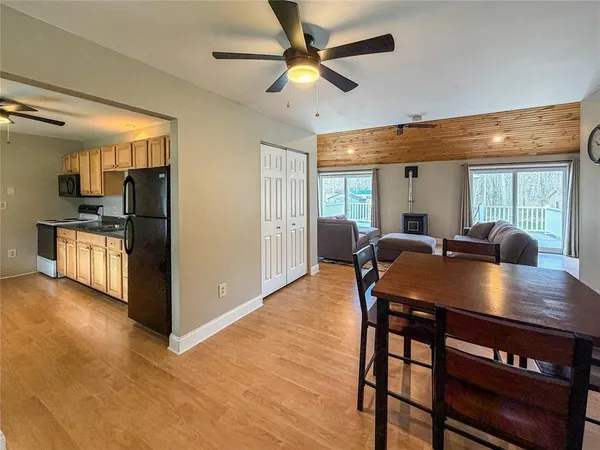 $238,438 | 9221 Warren Drive, Linesville, PA 16424