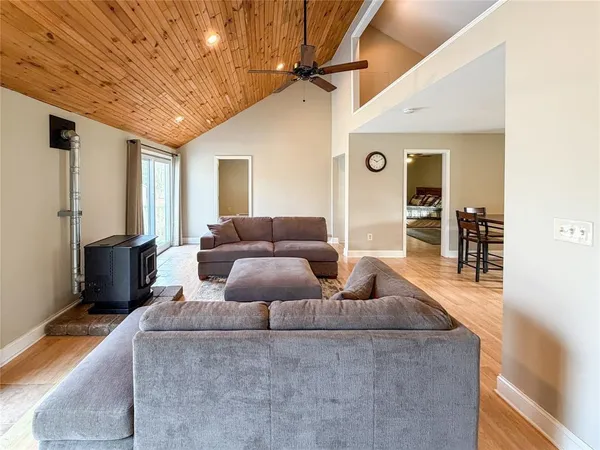 $238,438 | 9221 Warren Drive, Linesville, PA 16424