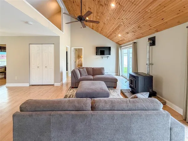 $238,438 | 9221 Warren Drive, Linesville, PA 16424