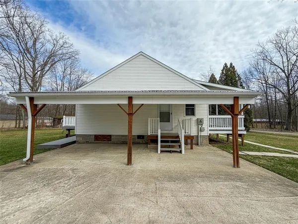 $238,438 | 9221 Warren Drive, Linesville, PA 16424