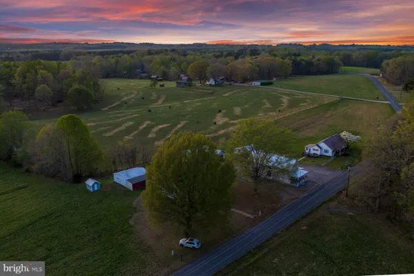 a view of an outdoor space and a yard