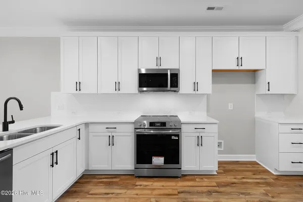 $389,900 | 235 Cline Way, Unit 107 1809 LIVE OAK, Beaufort, NC 28516