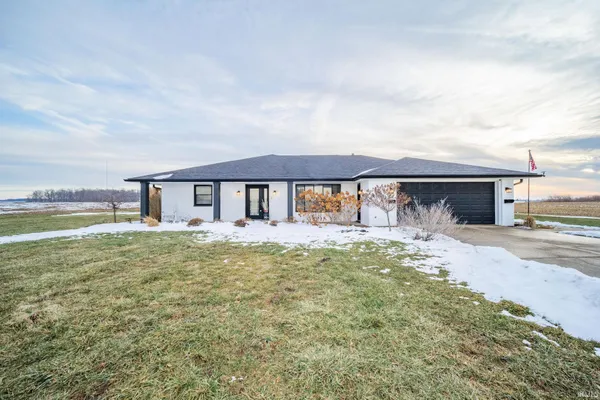 $500,000 | 1909 West 600 S Road South, Muncie, IN 47302