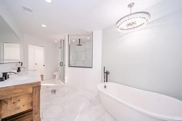 $500,000 | 1909 West 600 S Road South, Muncie, IN 47302