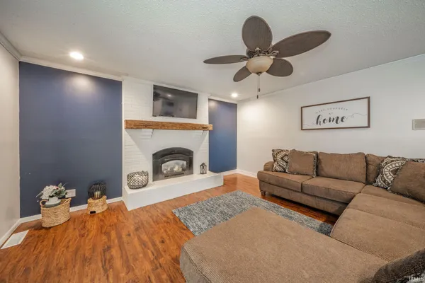 $500,000 | 1909 West 600 S Road South, Muncie, IN 47302