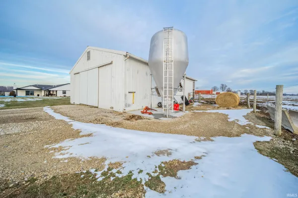 $500,000 | 1909 West 600 S Road South, Muncie, IN 47302