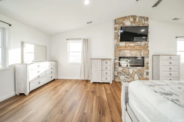 $500,000 | 1909 West 600 S Road South, Muncie, IN 47302