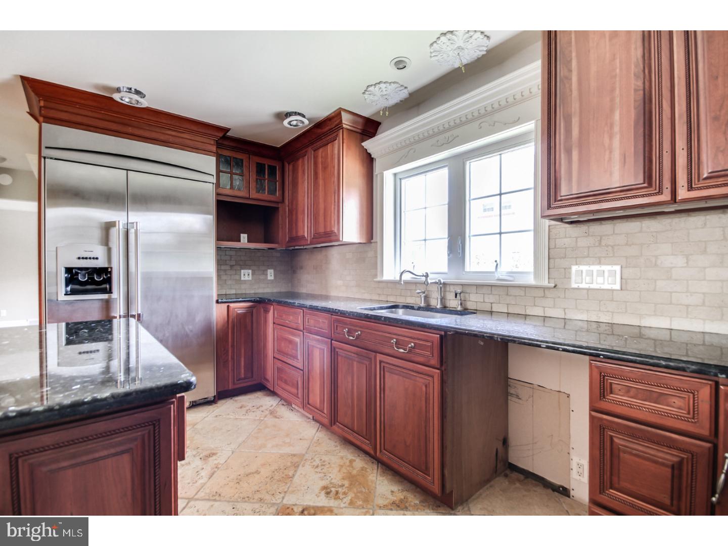 416 Old Lancaster Road Berwyn, PA 19312 - Photo 8 of 25