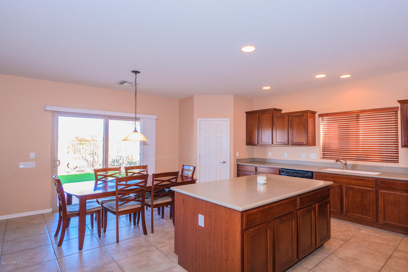 10741 East Salsabila Road Tucson, AZ 85747 - Photo 5 of 48