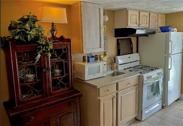 $1,000 | Undisclosed Address, Metairie, LA 70001