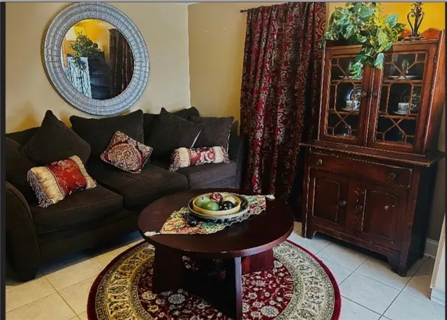 $1,000 | Undisclosed Address, Metairie, LA 70001