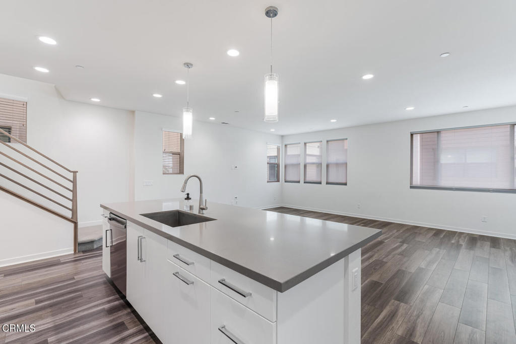 1085 Canal Street Oxnard, CA 93035 - Photo 19 of 51