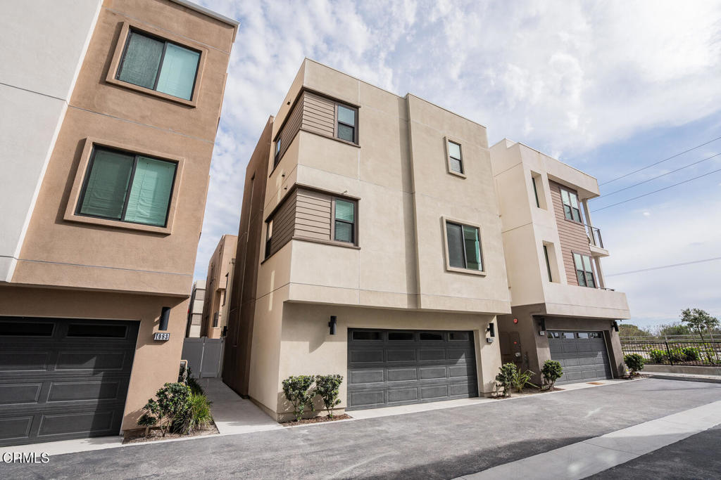 1085 Canal Street Oxnard, CA 93035 - Photo 2 of 51