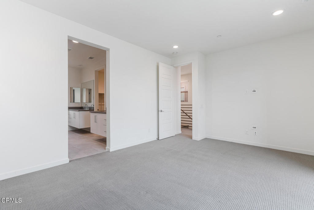 1085 Canal Street Oxnard, CA 93035 - Photo 26 of 51