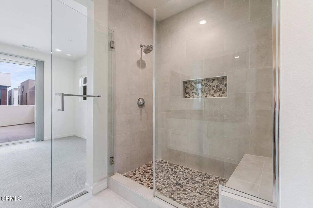 1085 Canal Street Oxnard, CA 93035 - Photo 28 of 51