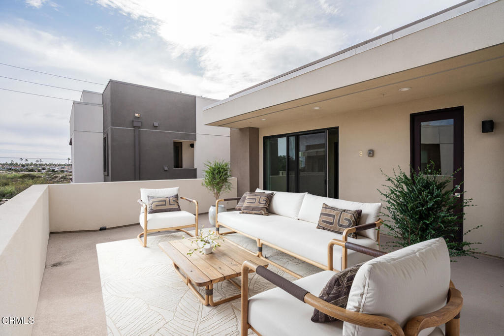 1085 Canal Street Oxnard, CA 93035 - Photo 30 of 51