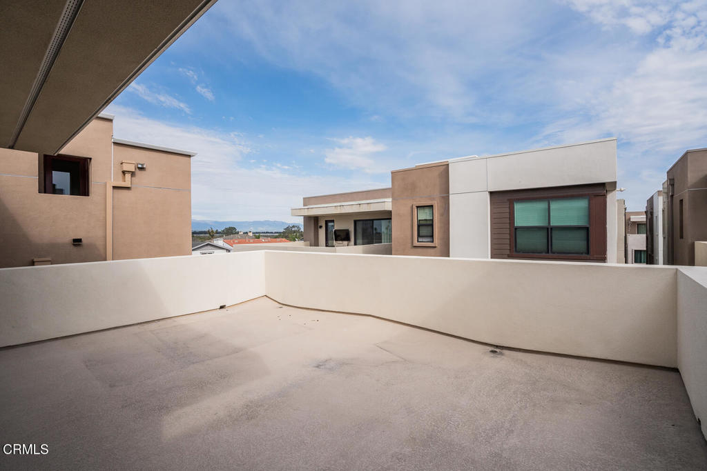 1085 Canal Street Oxnard, CA 93035 - Photo 32 of 51