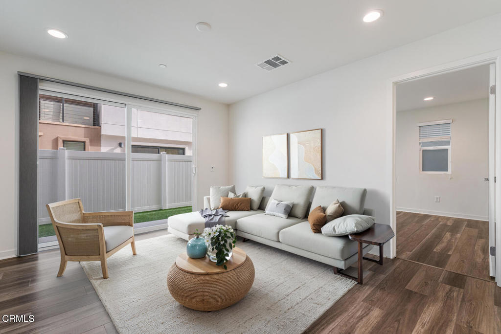 1085 Canal Street Oxnard, CA 93035 - Photo 34 of 51