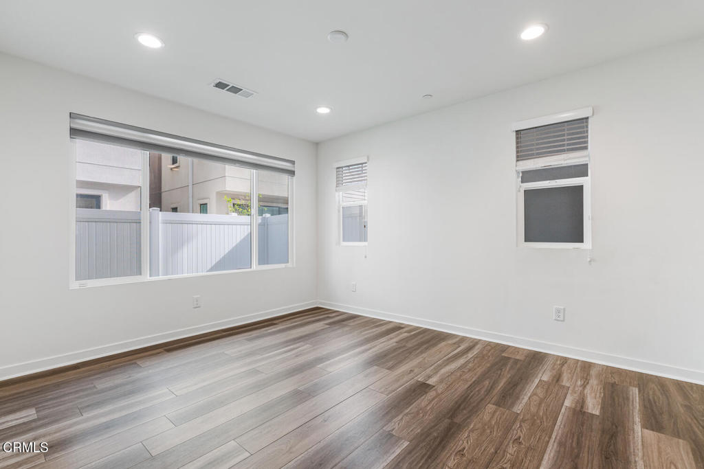 1085 Canal Street Oxnard, CA 93035 - Photo 37 of 51