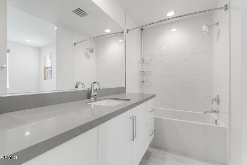 1085 Canal Street Oxnard, CA 93035 - Photo 43 of 51