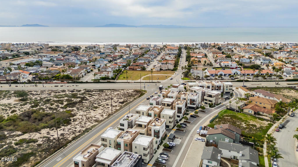 1085 Canal Street Oxnard, CA 93035 - Photo 5 of 51