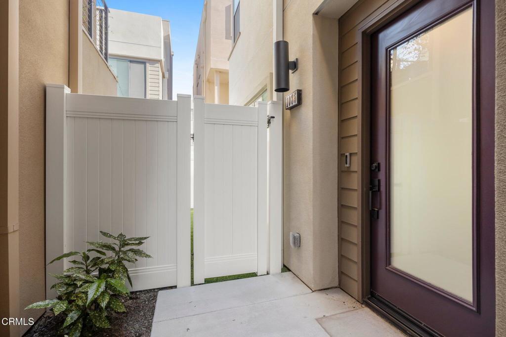 1085 Canal Street Oxnard, CA 93035 - Photo 6 of 51