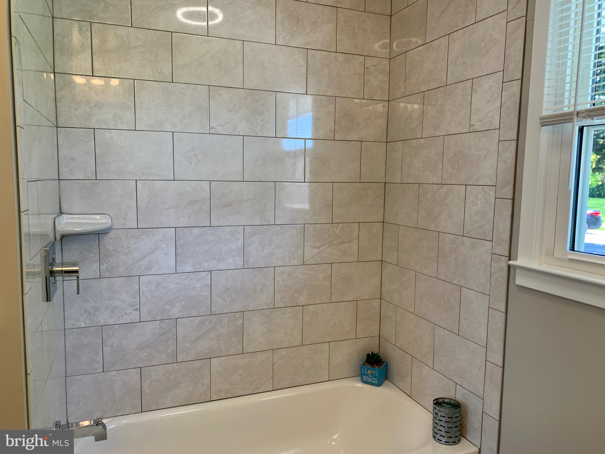 44 Mahoney Road Pennsville, NJ 08070 - Photo 16 of 36 tub/shower with wifi speaker