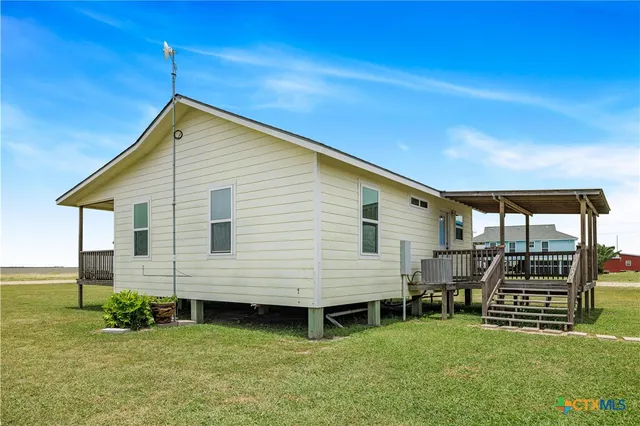 $174,999 | 536 Sea Horse Drive, Palacios, TX 77465