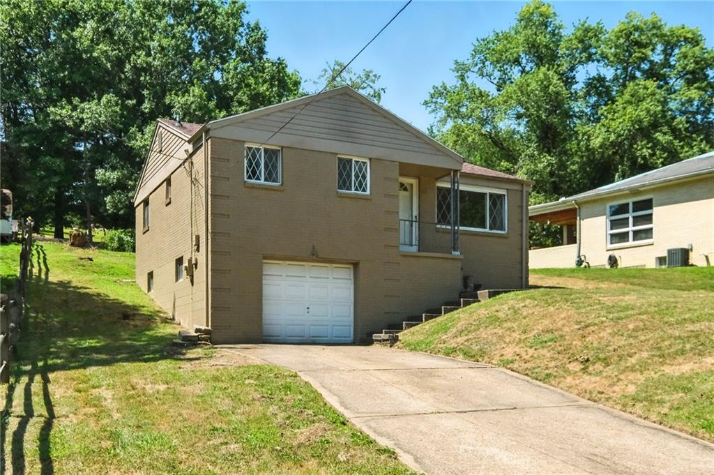 21 1/2 McMichael Road Carnegie, PA 15106 - Photo 3 of 29 Gallery Image 3