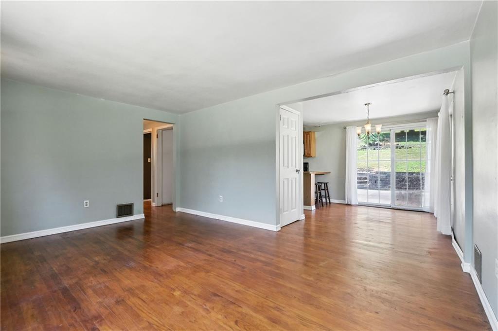 21 1/2 McMichael Road Carnegie, PA 15106 - Photo 8 of 29 Gallery Image 8