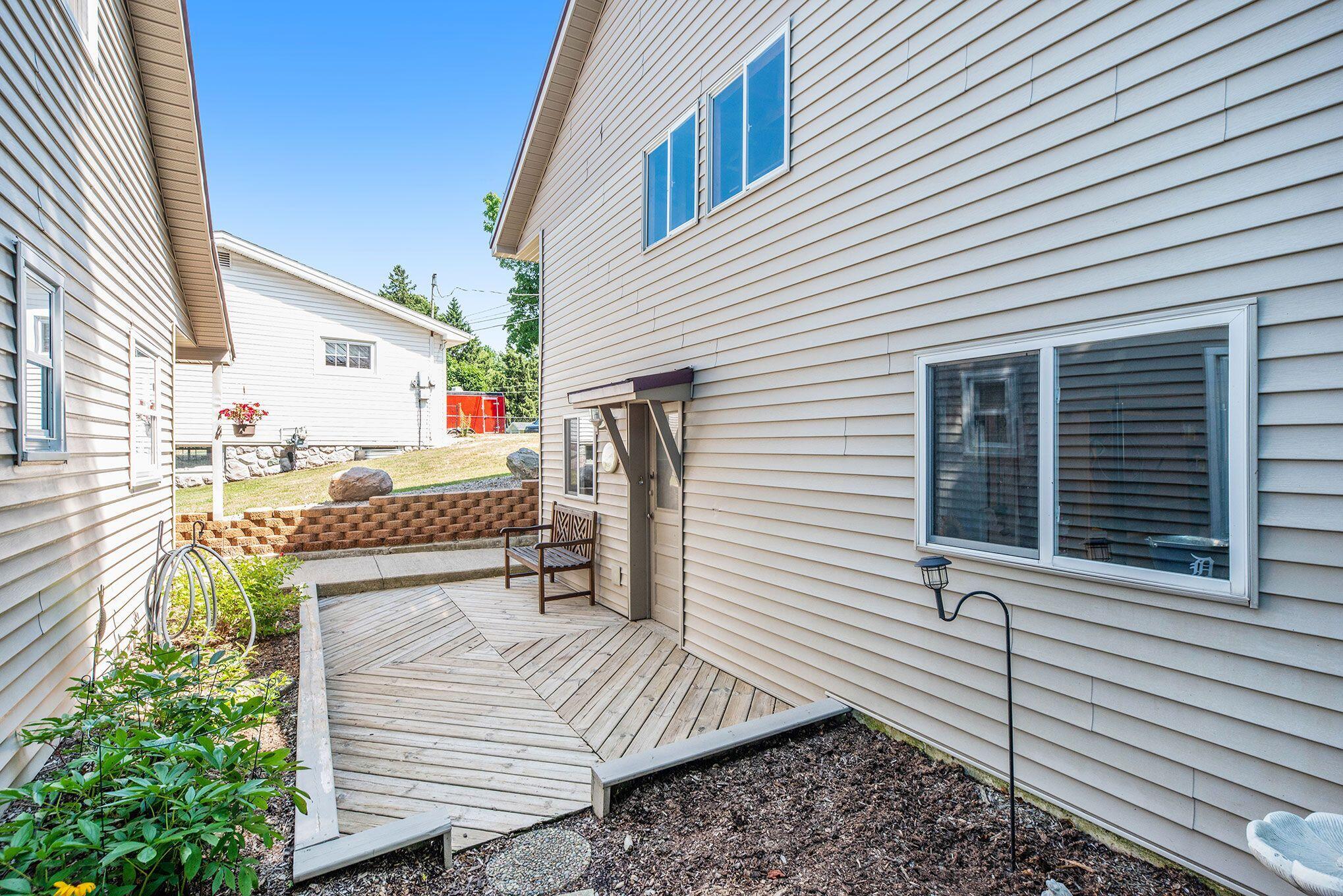 5698 Cutler Road Lakeview, MI 48850 - Photo 24 of 36 BpT-ZajA