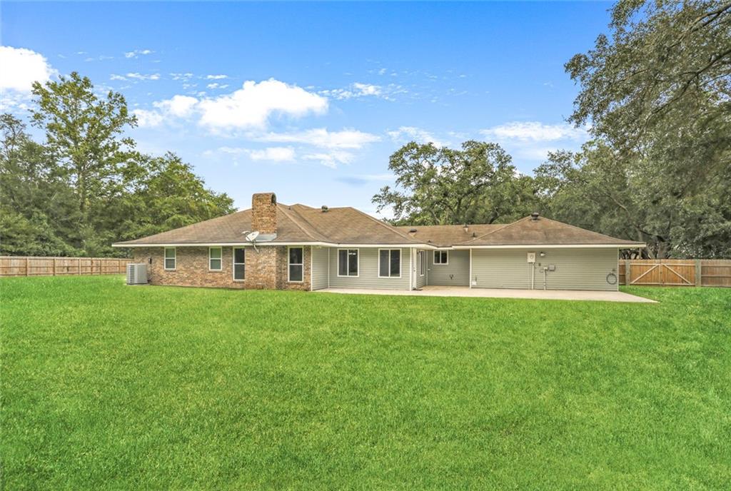 132 Rue Royal Slidell, LA 70461 - Photo 20 of 21 Gallery Image 20