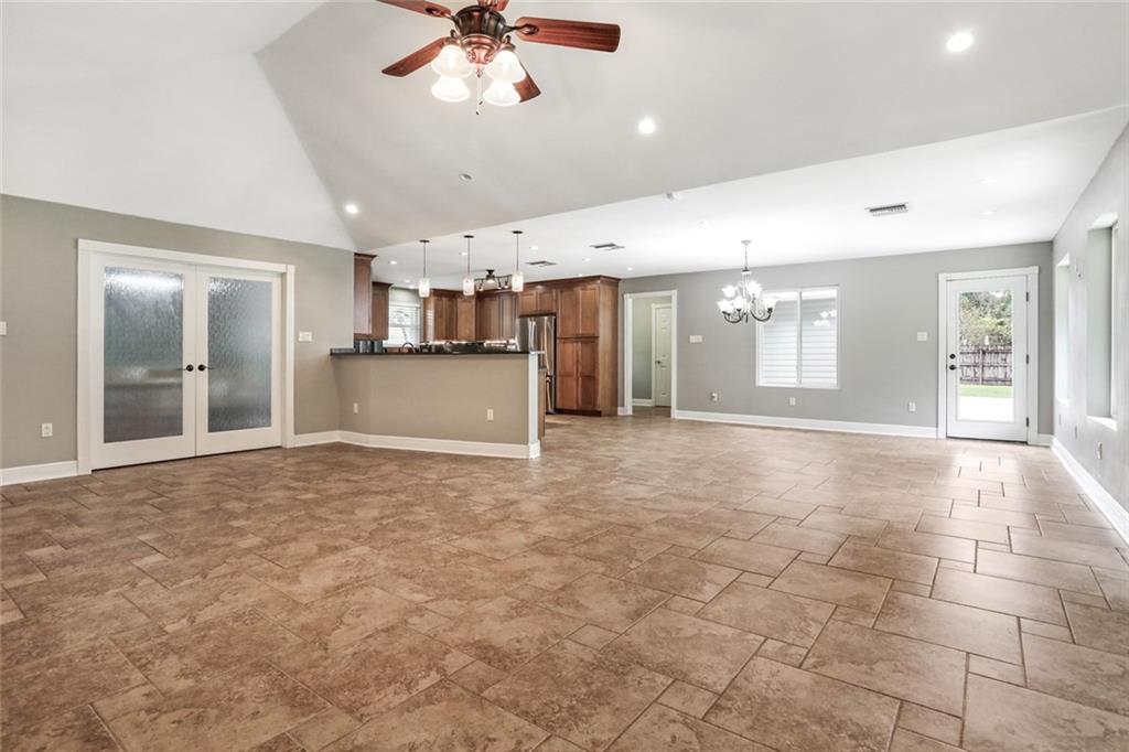 132 Rue Royal Slidell, LA 70461 - Photo 4 of 21 Gallery Image 4
