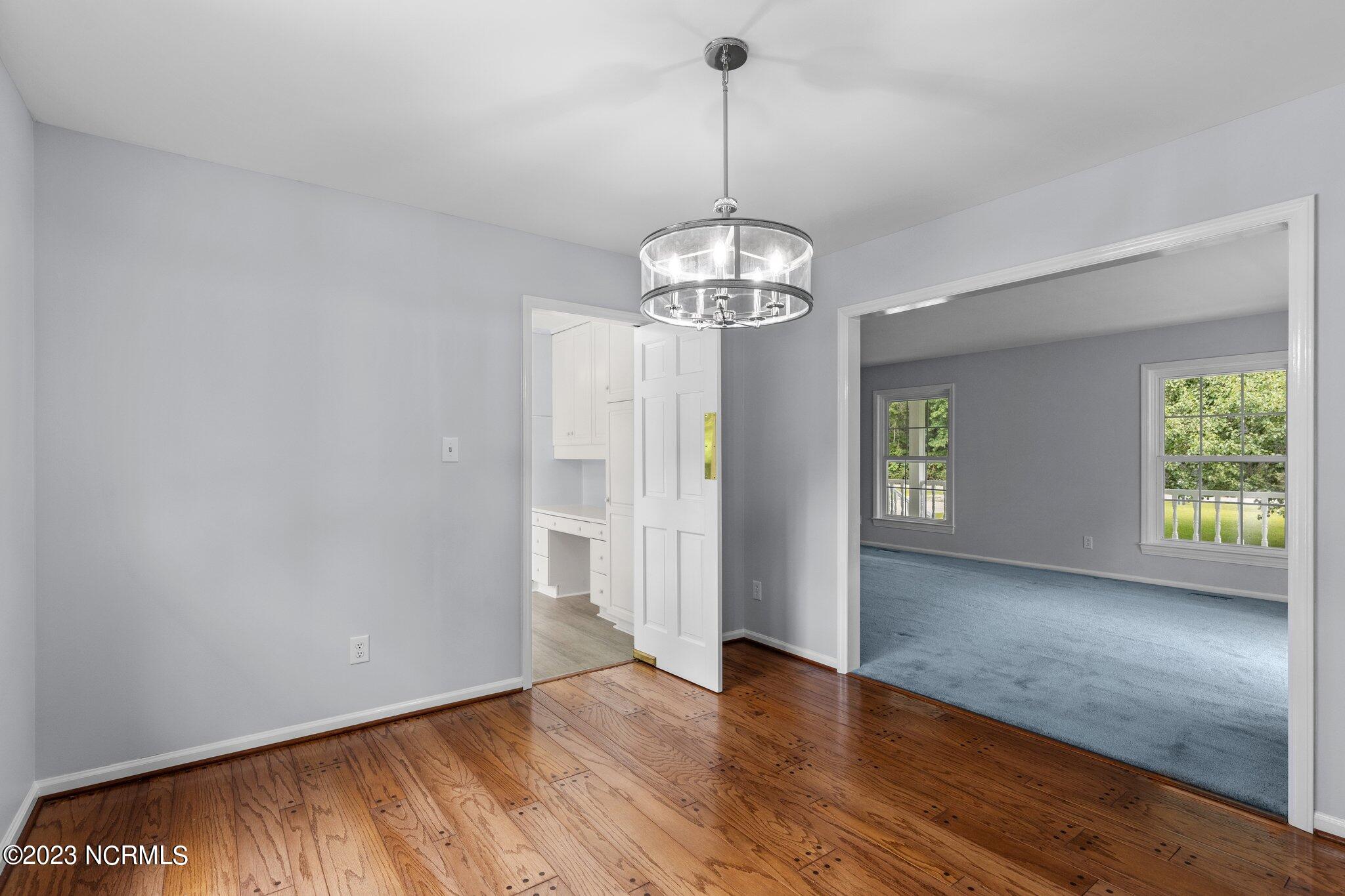 7 Dining Room