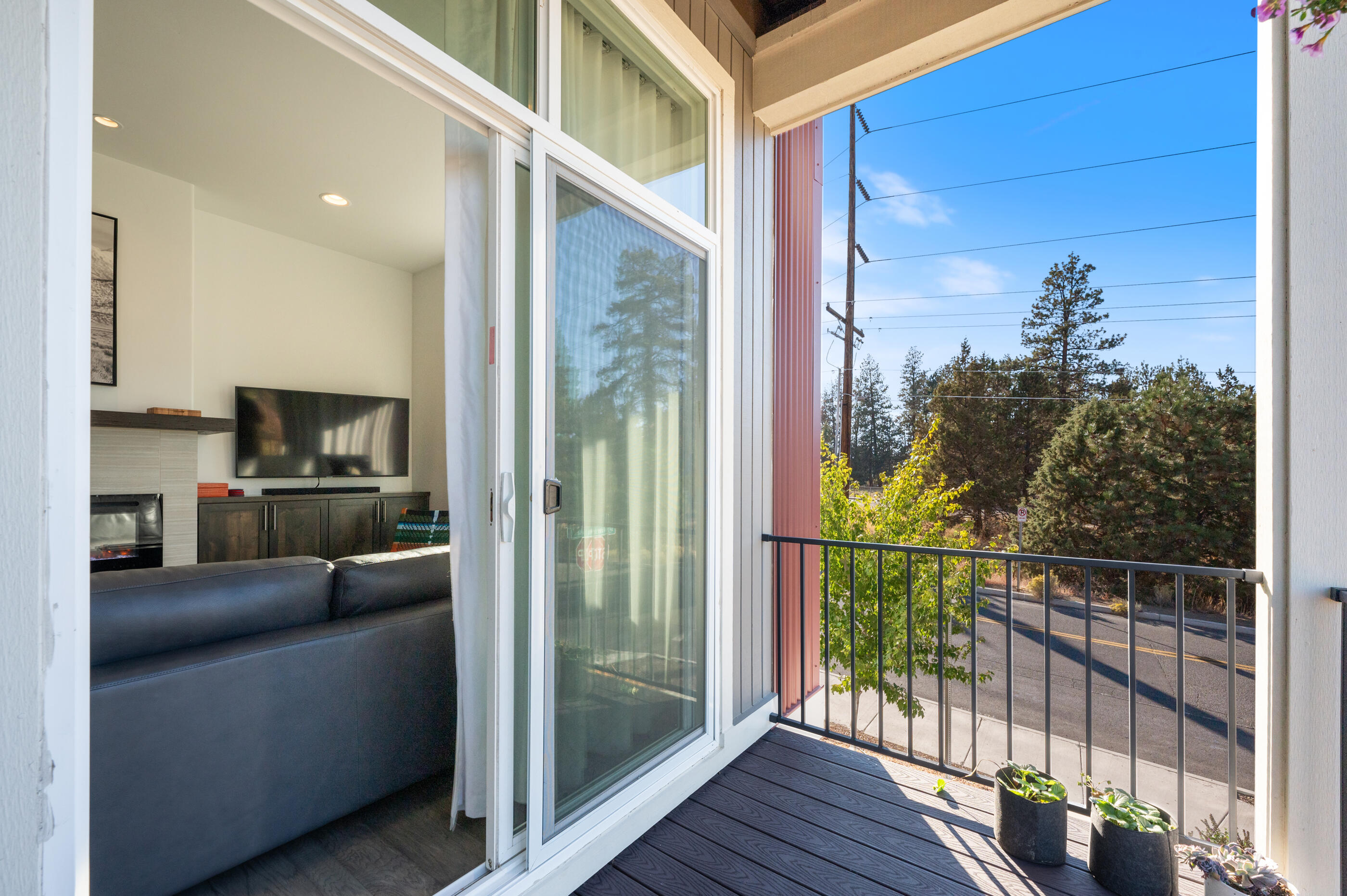 61586 Southwest Blakely Road Bend, OR 97702 - Photo 19 of 40 Balcony off of Living Room