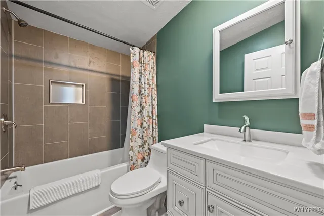 $149,900 | 1023 A Wish Circle, Marilla, NY 14052