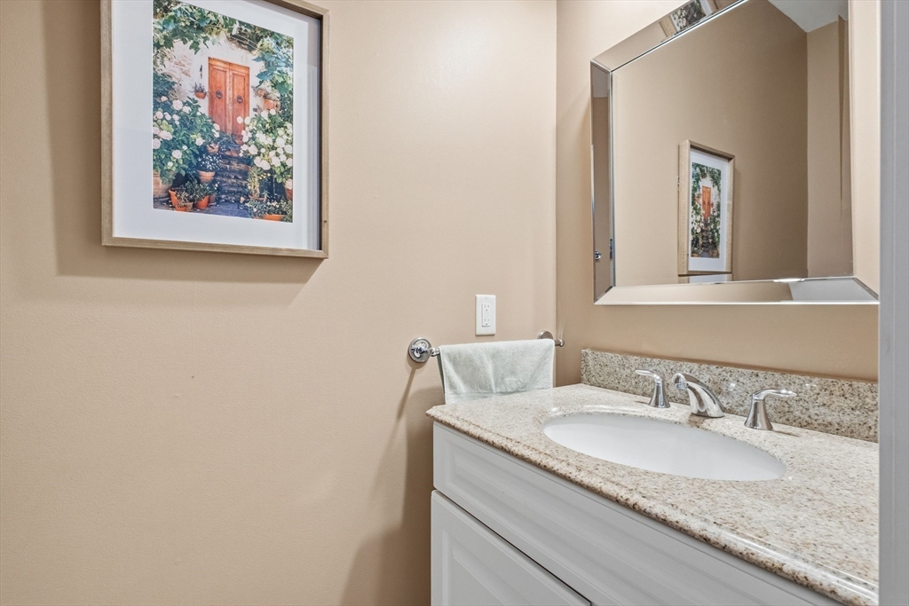 90 Rangeway Road, Unit 204 Billerica, MA 01862 - Photo 11 of 41