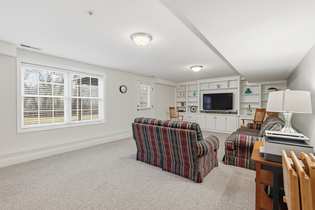 90 Rangeway Road, Unit 204 Billerica, MA 01862 - Photo 25 of 41