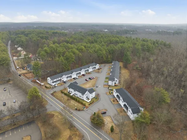 $619,900 | 90 Rangeway Road, Unit 204, Billerica, MA 01862