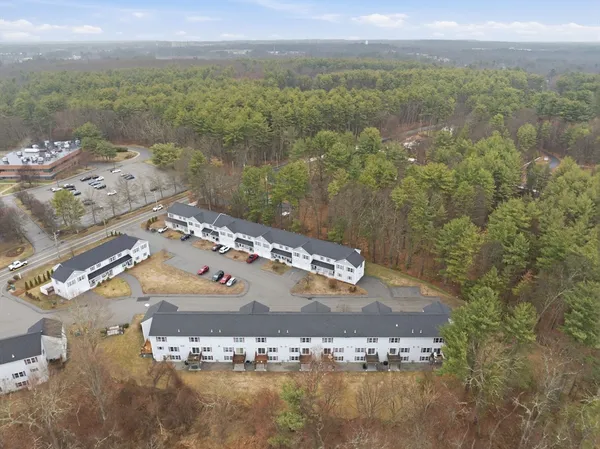 $619,900 | 90 Rangeway Road, Unit 204, Billerica, MA 01862