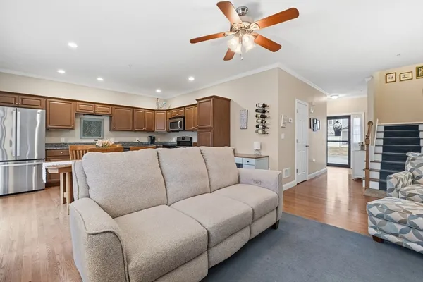 $619,900 | 90 Rangeway Road, Unit 204, Billerica, MA 01862