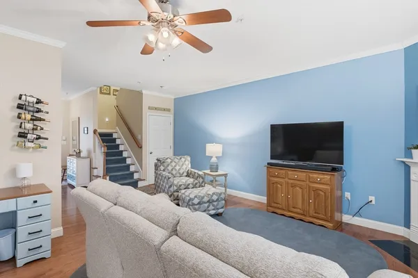 $619,900 | 90 Rangeway Road, Unit 204, Billerica, MA 01862